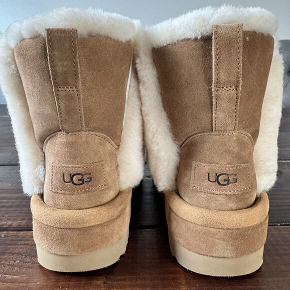 UGG Classic Chillapeak Chestnut Boots - Picture 7 of 8